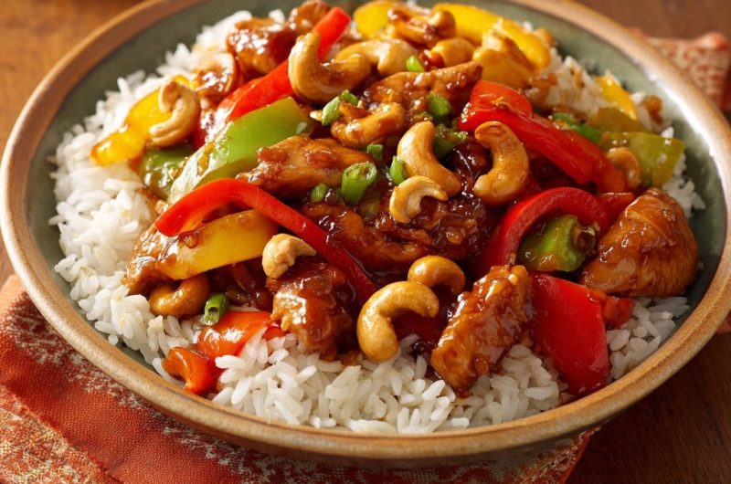 Cashew-Hähnchen mit Reis