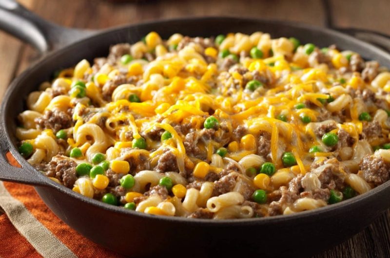Herzhafte Hackfleisch-Nudel-Pfanne