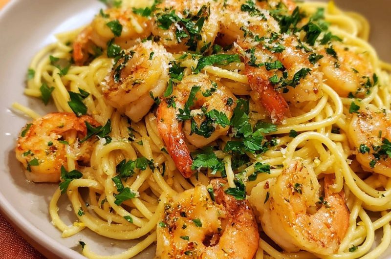 Saftige Garnelen-Spaghetti mit Zitrone und Petersilie