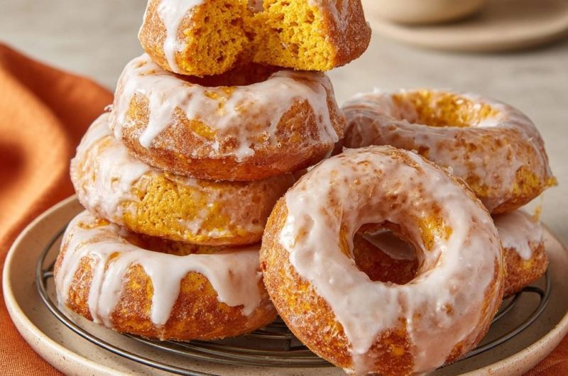 Fluffige Kürbis-Donuts