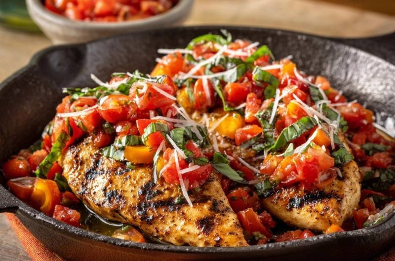 Gegrilltes Hähnchen mit Tomaten-Basilikum-Salsa