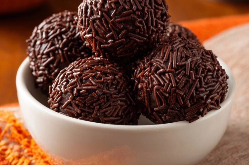 Brasilianische Schoko-Brigadeiros (Nie wieder matschige Kugeln!)
