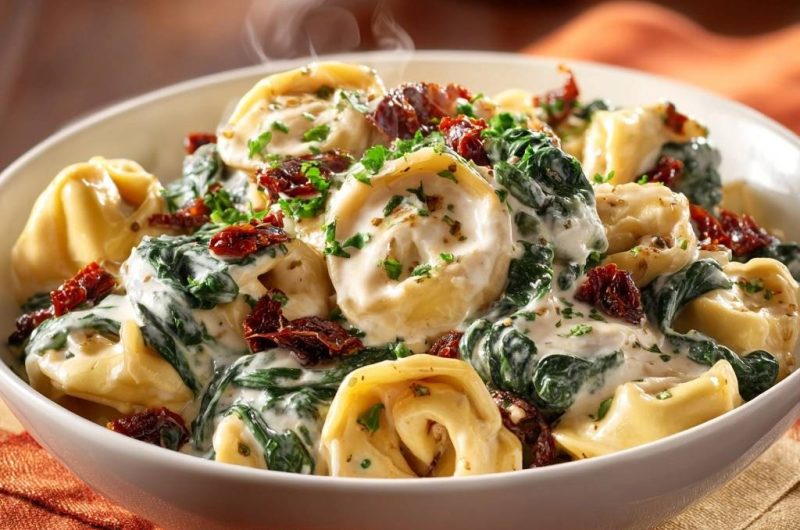 Cremige Spinat-Ravioli mit Bacon & Tomaten (Keine wässrige Soße mehr)