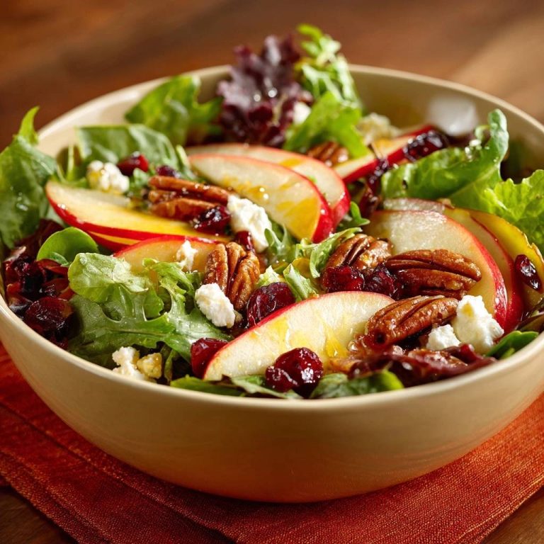 Knackiger Apfel-Pekan-Salat mit Cranberries und Feta (Nie wieder braune Äpfel!)