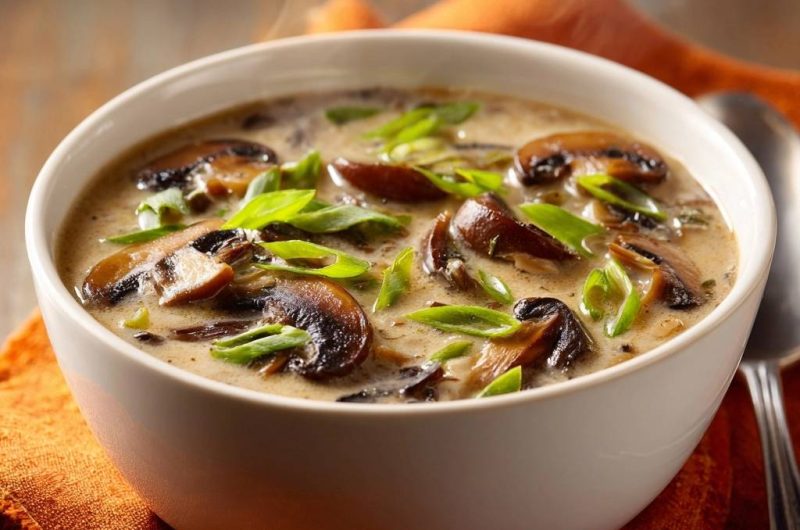 Cremige Waldpilzsuppe