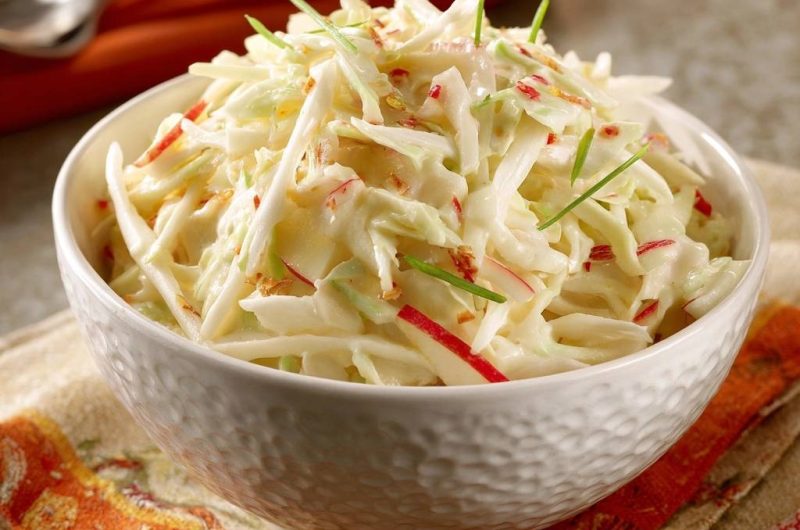Knackiger Cremiger Coleslaw