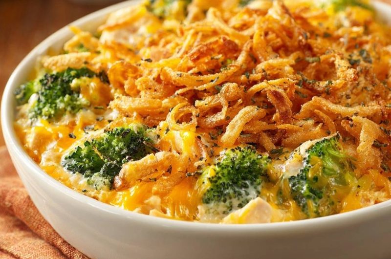 Cremiger Brokkoli-Hähnchen-Auflauf